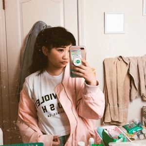 Meet your Posher, Rena